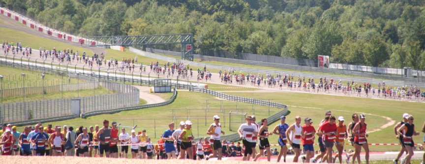 Luferschlange auf dem Nrburgring