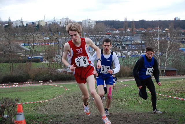 Knappe Entscheidung im Sprint: Felix Plinke (rechts) hat am Ende die Nase vorn