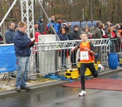 Tim im Ziel des Schlerlaufes